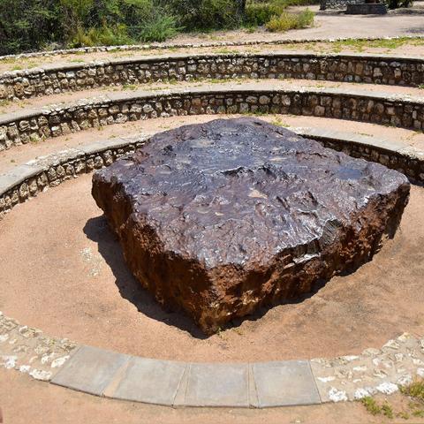 世界陨石重量排名，世界陨石数据库