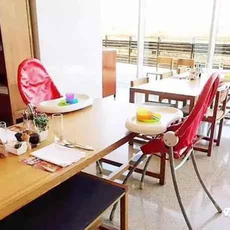 成套餐具工厂招聘生产、质检、销售等多岗位人才，待遇优厚，诚邀有志之士加入！