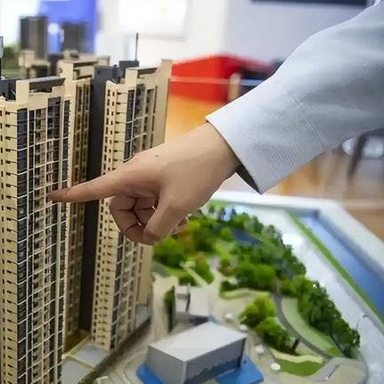A股票增长强劲，市场前景乐观，投资者需关注风险