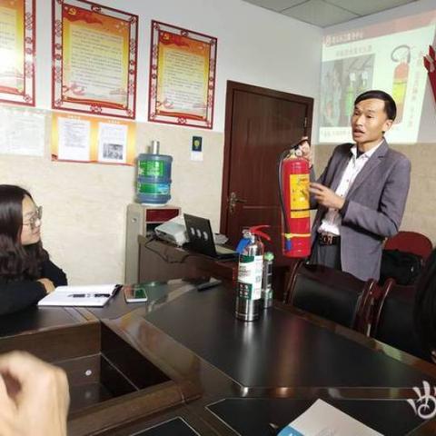 开张圣听