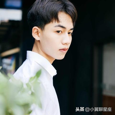爱充网小程序，轻松下载最新版指南，便捷服务触手可及