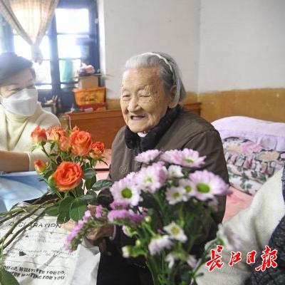 潘姥姥美食排名榜，美食之旅必备指南