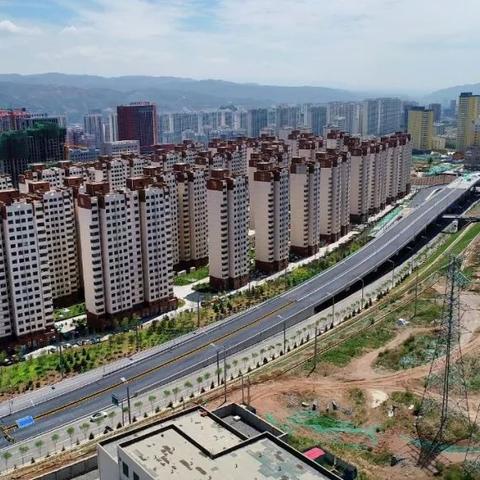 凤凰山立交公路规划新进展，优化交通网络，便捷未来出行
