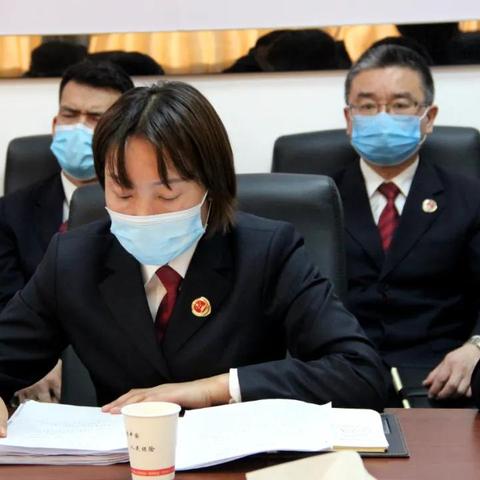 新疆喀什地区公布新任职干部名单，助力地区发展与社会稳定